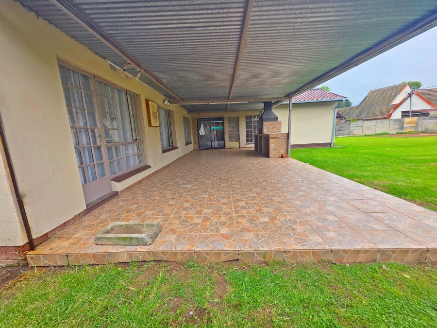 5 Bedroom Property for Sale in Ferryvale Gauteng