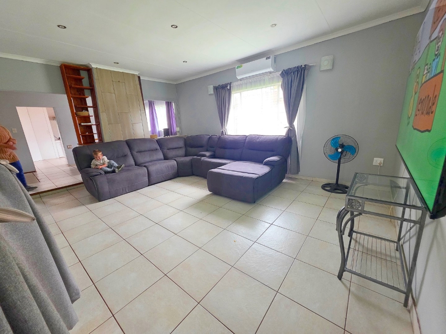 5 Bedroom Property for Sale in Ferryvale Gauteng