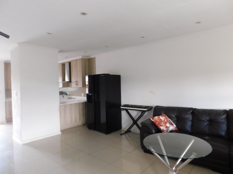 To Let 1 Bedroom Property for Rent in Helderwyk Gauteng