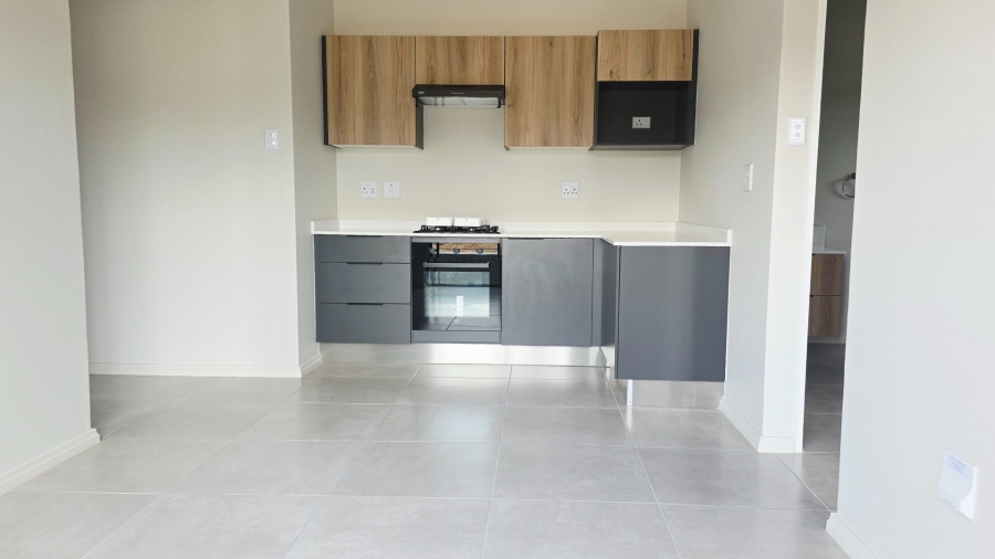 To Let 2 Bedroom Property for Rent in Glen Austin Gauteng