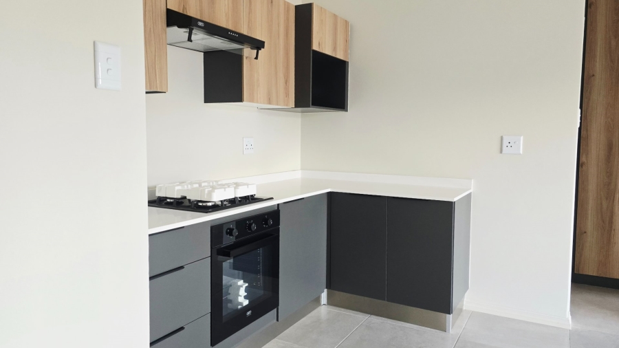 To Let 2 Bedroom Property for Rent in Glen Austin Gauteng