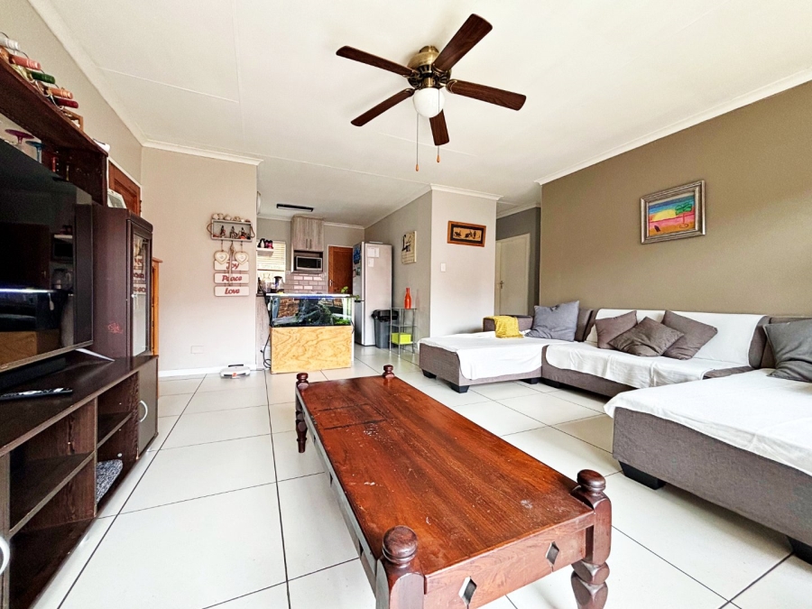 2 Bedroom Property for Sale in Amberfield Gauteng