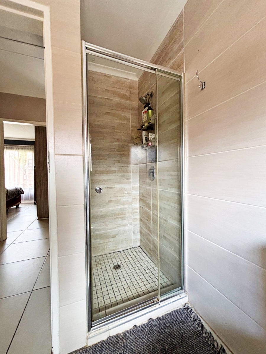 2 Bedroom Property for Sale in Amberfield Gauteng