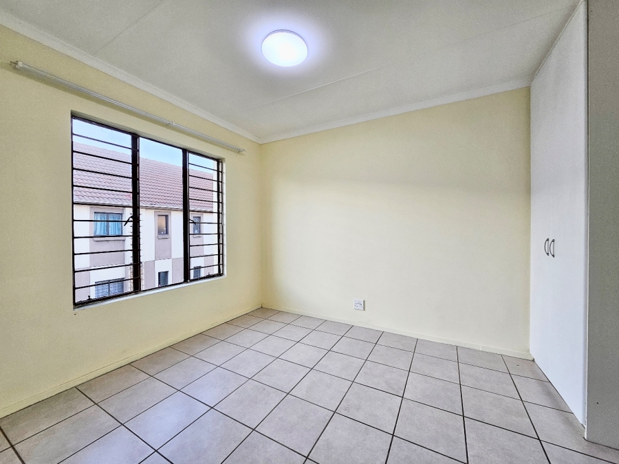 To Let 1 Bedroom Property for Rent in Esther Park Gauteng