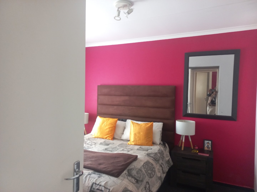 To Let 2 Bedroom Property for Rent in Kosmosdal Gauteng