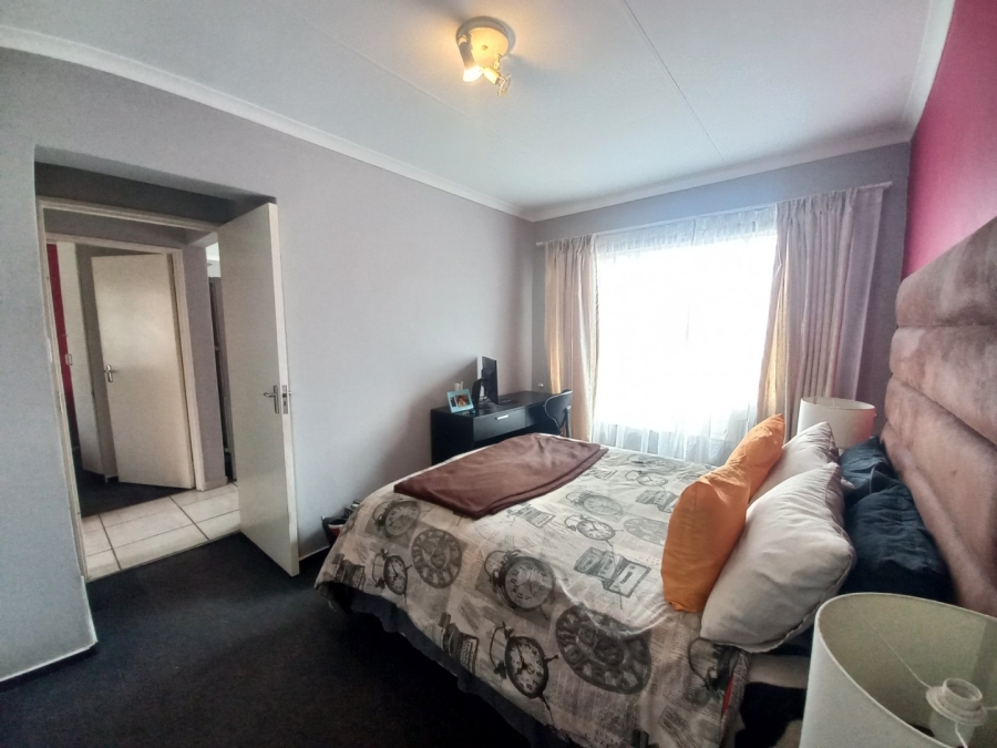 To Let 2 Bedroom Property for Rent in Kosmosdal Gauteng