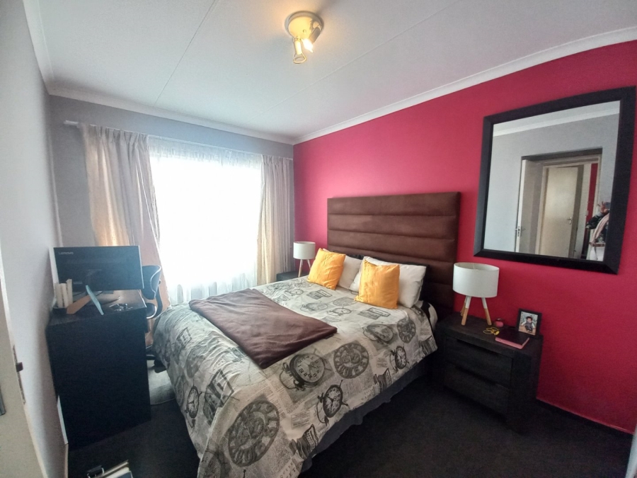 To Let 2 Bedroom Property for Rent in Kosmosdal Gauteng