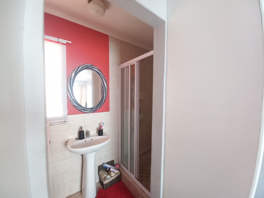 To Let 2 Bedroom Property for Rent in Kosmosdal Gauteng