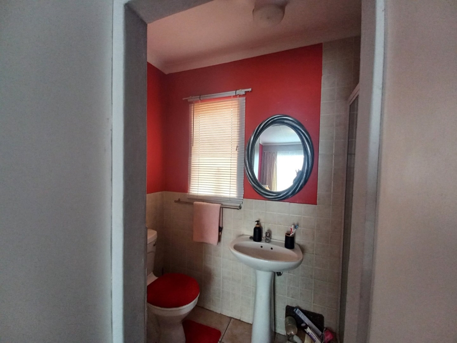 To Let 2 Bedroom Property for Rent in Kosmosdal Gauteng
