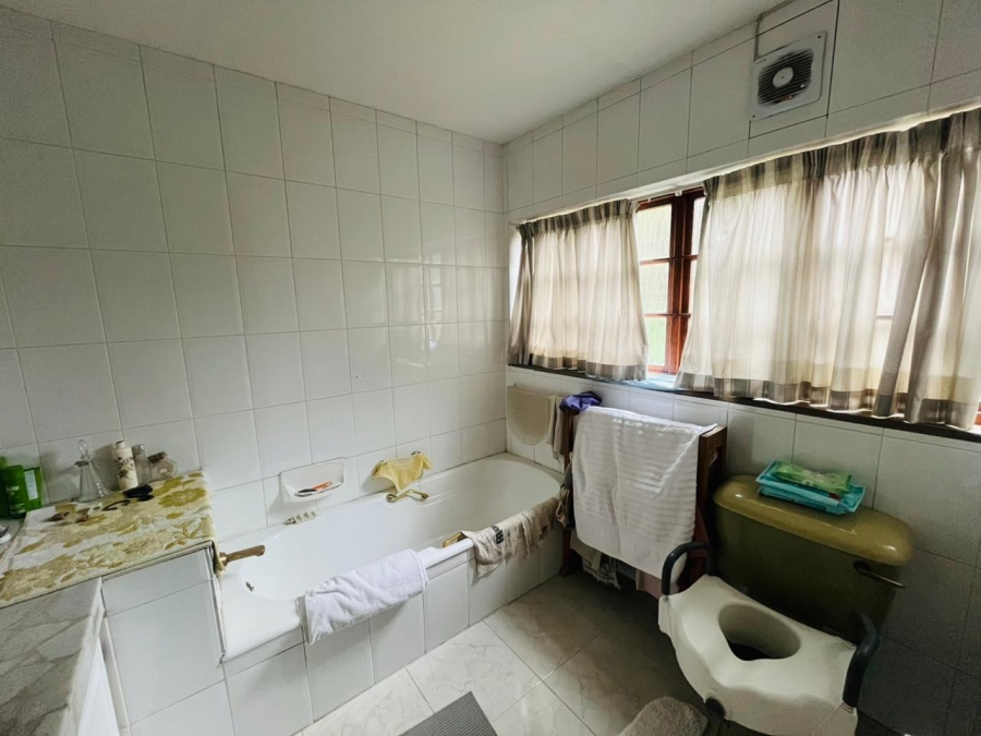 6 Bedroom Property for Sale in Kyalami Ah Gauteng