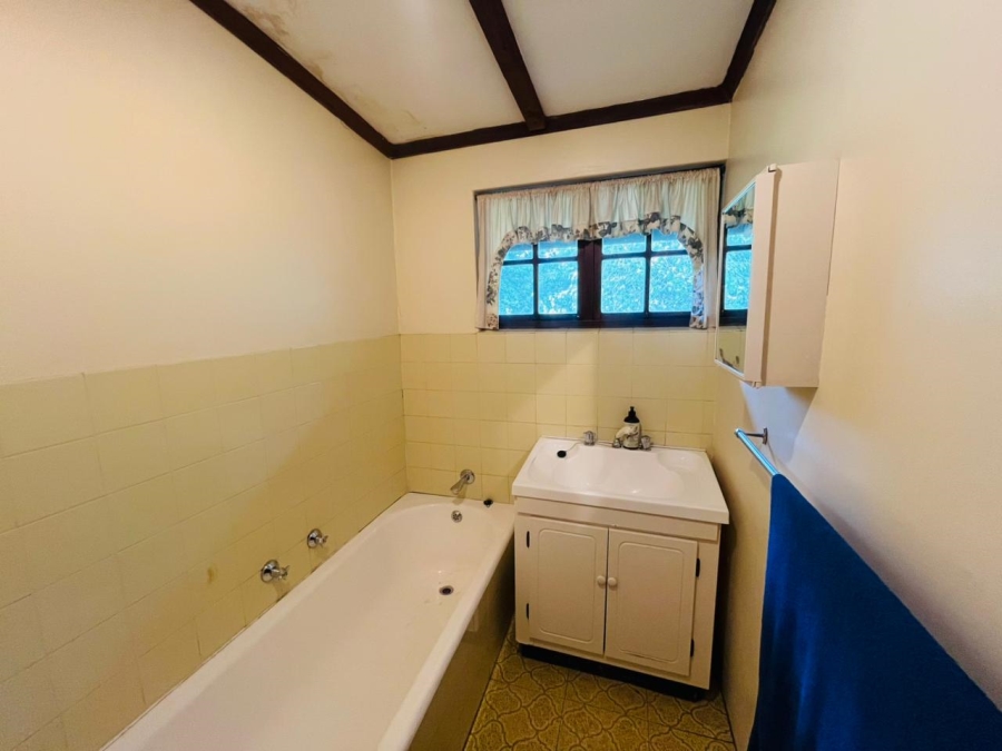 6 Bedroom Property for Sale in Kyalami Ah Gauteng