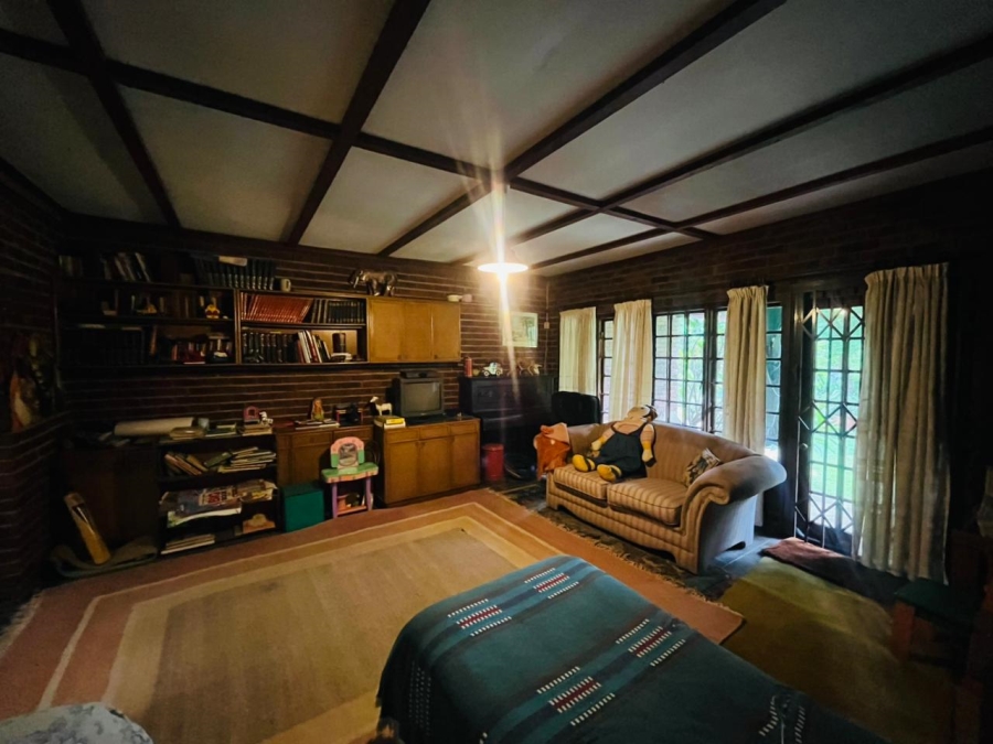 6 Bedroom Property for Sale in Kyalami Ah Gauteng