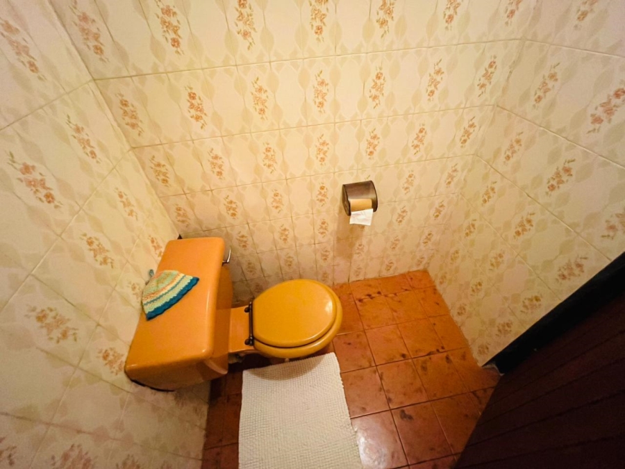 6 Bedroom Property for Sale in Kyalami Ah Gauteng