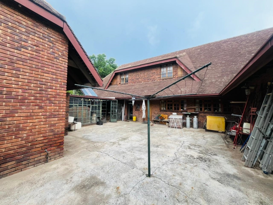 6 Bedroom Property for Sale in Kyalami Ah Gauteng