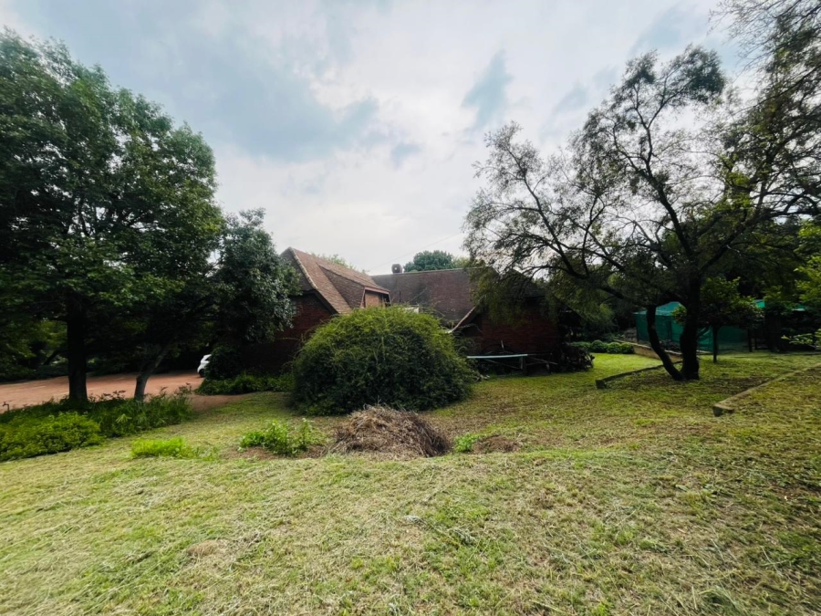 6 Bedroom Property for Sale in Kyalami Ah Gauteng