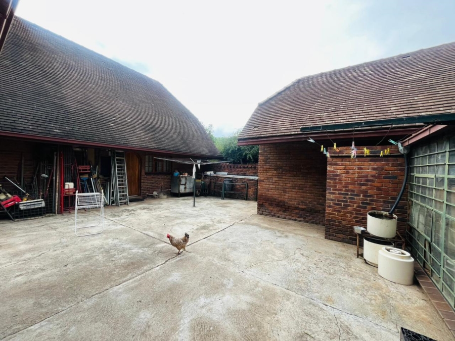 6 Bedroom Property for Sale in Kyalami Ah Gauteng