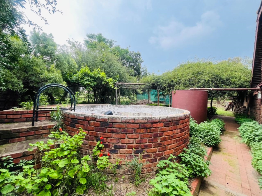 6 Bedroom Property for Sale in Kyalami Ah Gauteng