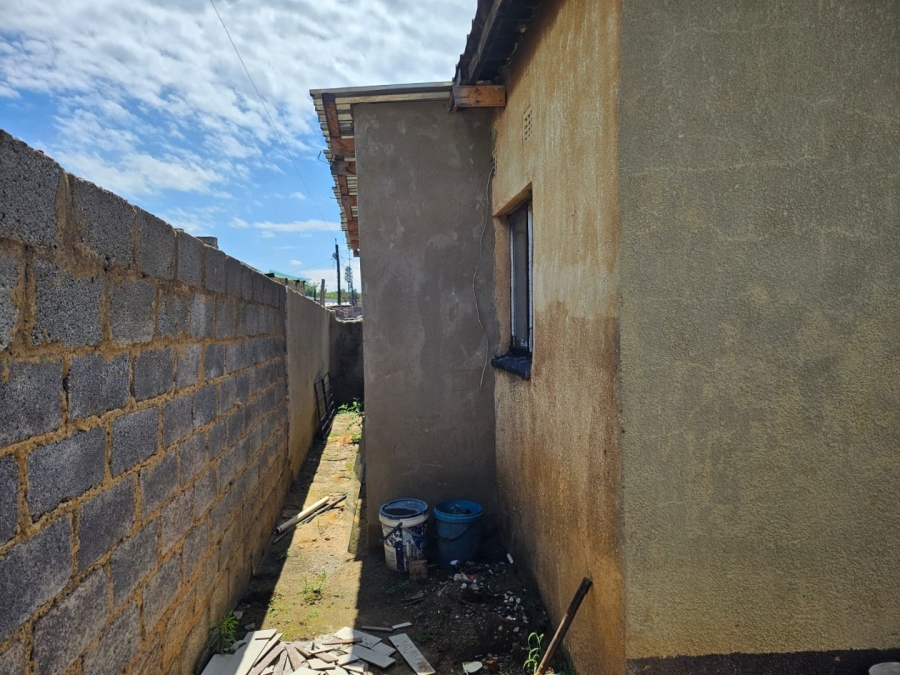 2 Bedroom Property for Sale in Jabulani Gauteng