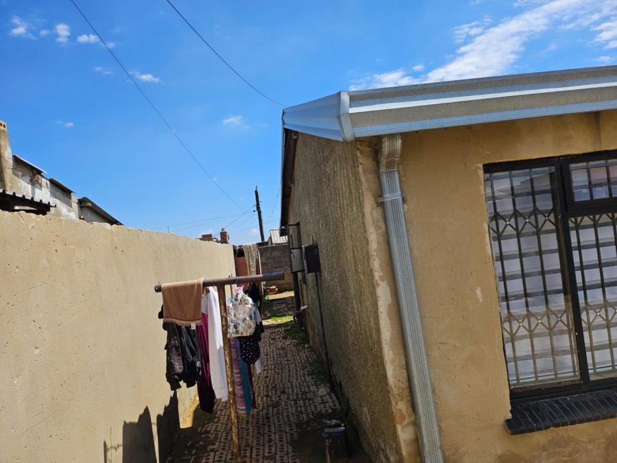 2 Bedroom Property for Sale in Jabulani Gauteng