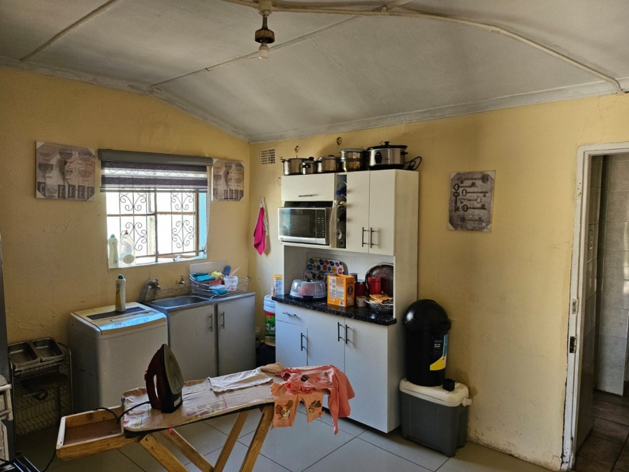 2 Bedroom Property for Sale in Jabulani Gauteng