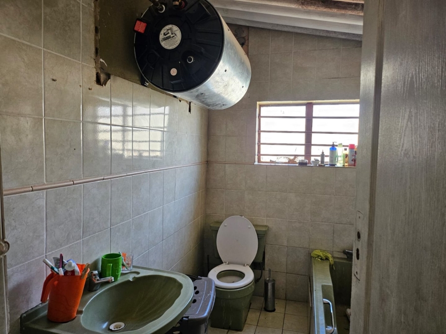 2 Bedroom Property for Sale in Jabulani Gauteng