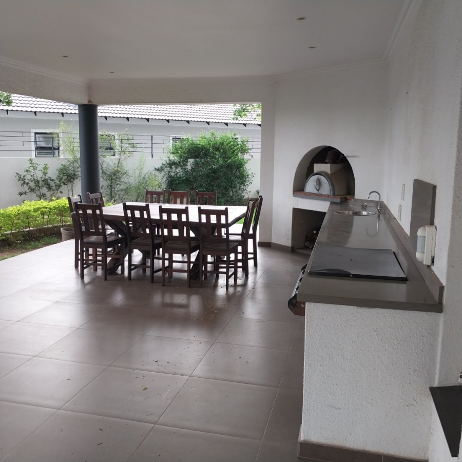 5 Bedroom Property for Sale in Bryanston Gauteng