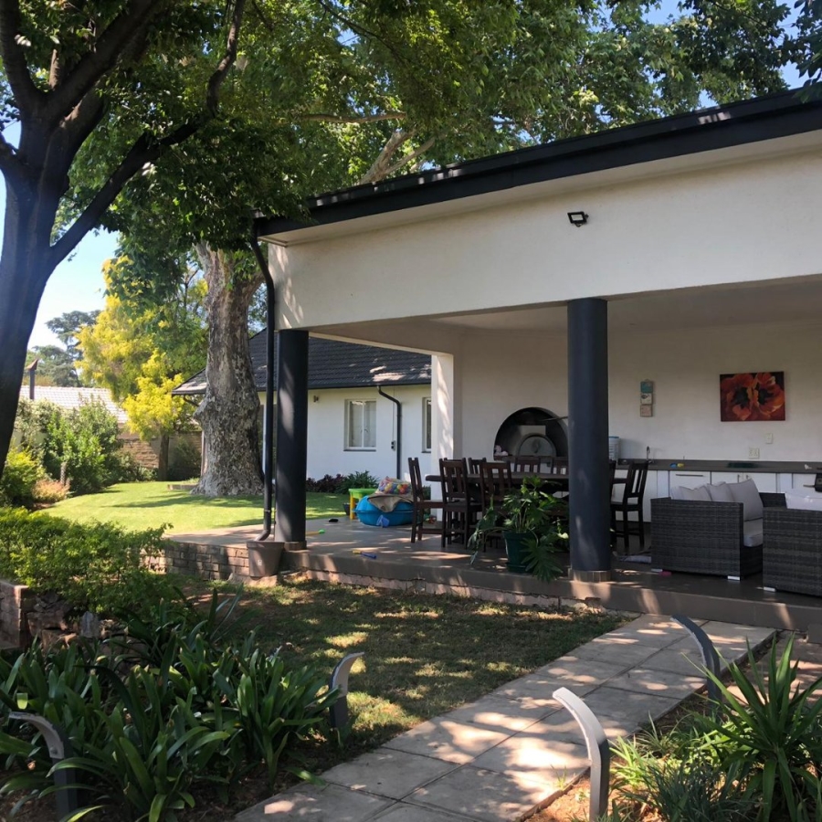 5 Bedroom Property for Sale in Bryanston Gauteng