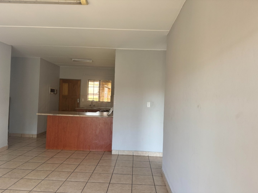 2 Bedroom Property for Sale in Noordwyk Gauteng
