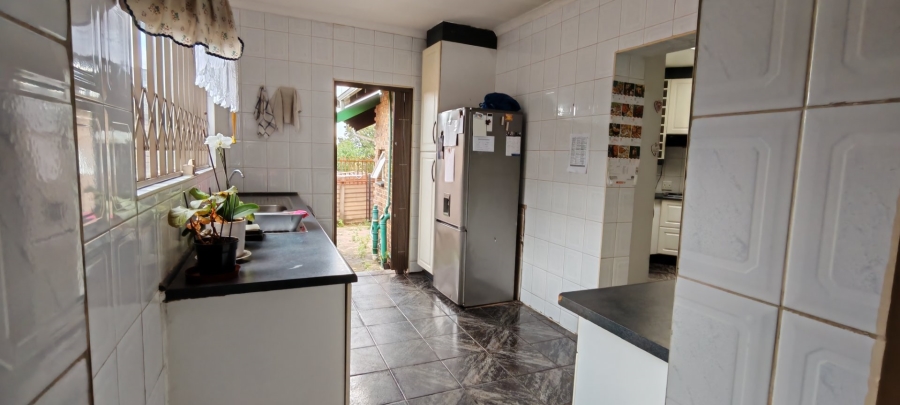 3 Bedroom Property for Sale in Rooihuiskraal Gauteng