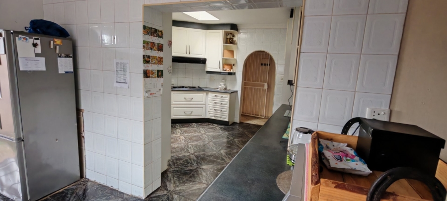 3 Bedroom Property for Sale in Rooihuiskraal Gauteng