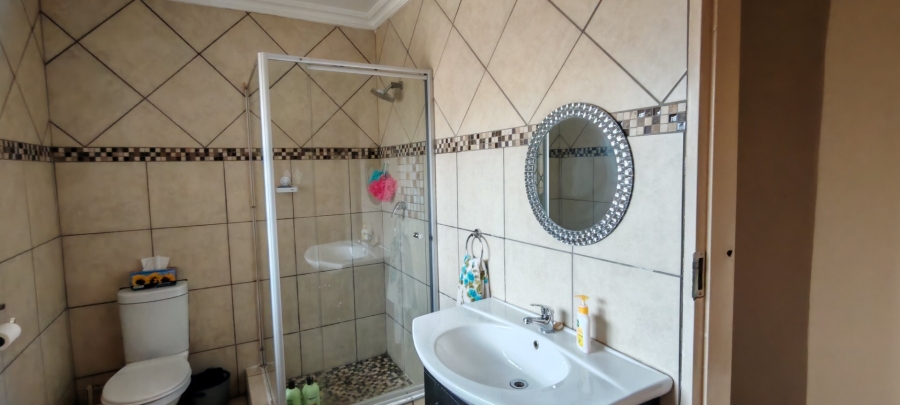 3 Bedroom Property for Sale in Rooihuiskraal Gauteng