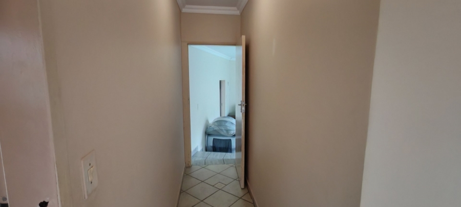 3 Bedroom Property for Sale in Rooihuiskraal Gauteng