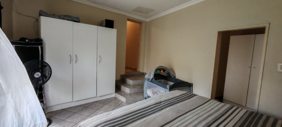 3 Bedroom Property for Sale in Rooihuiskraal Gauteng