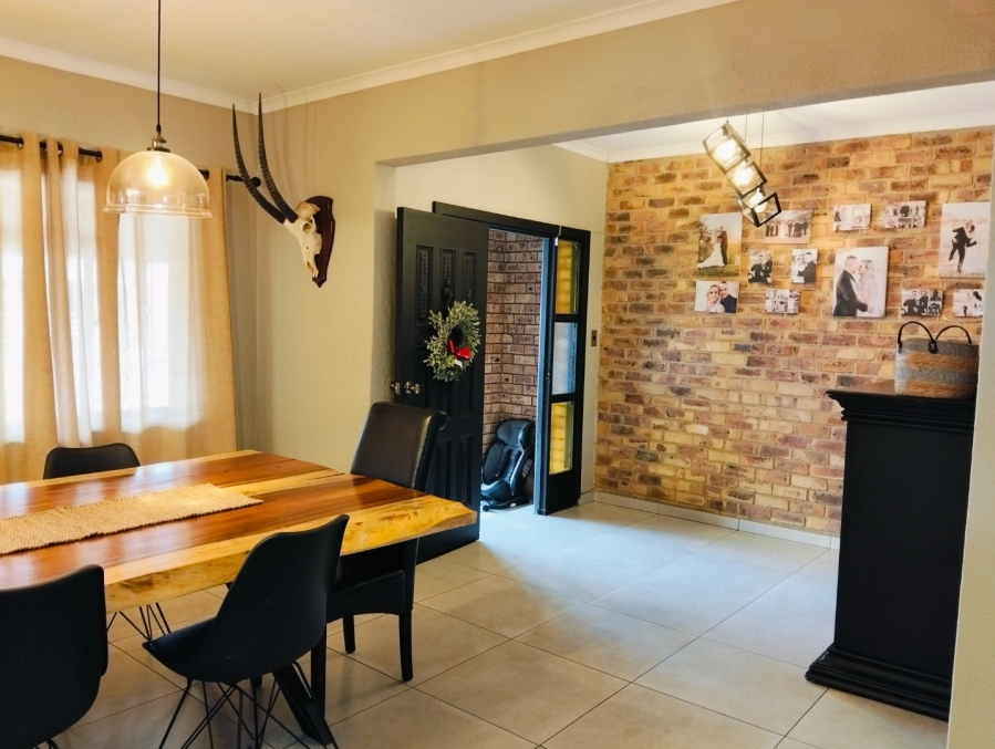 4 Bedroom Property for Sale in Edelweiss Gauteng