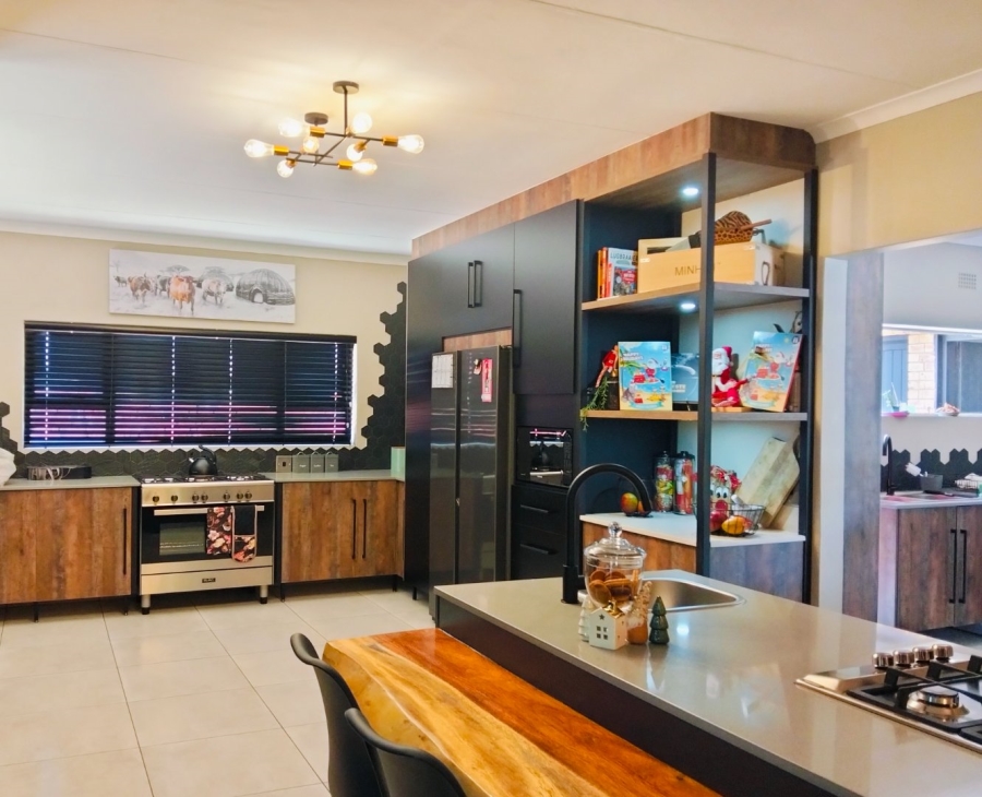 4 Bedroom Property for Sale in Edelweiss Gauteng