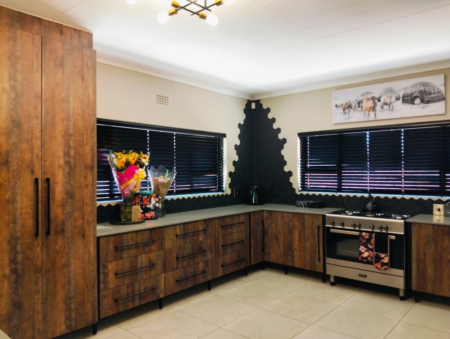 4 Bedroom Property for Sale in Edelweiss Gauteng