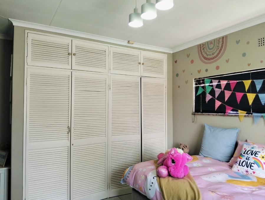 4 Bedroom Property for Sale in Edelweiss Gauteng