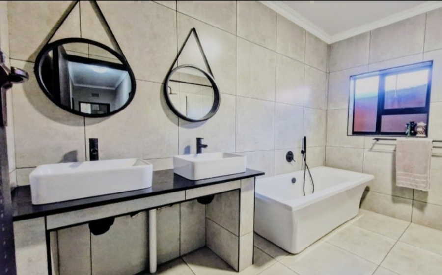 4 Bedroom Property for Sale in Edelweiss Gauteng