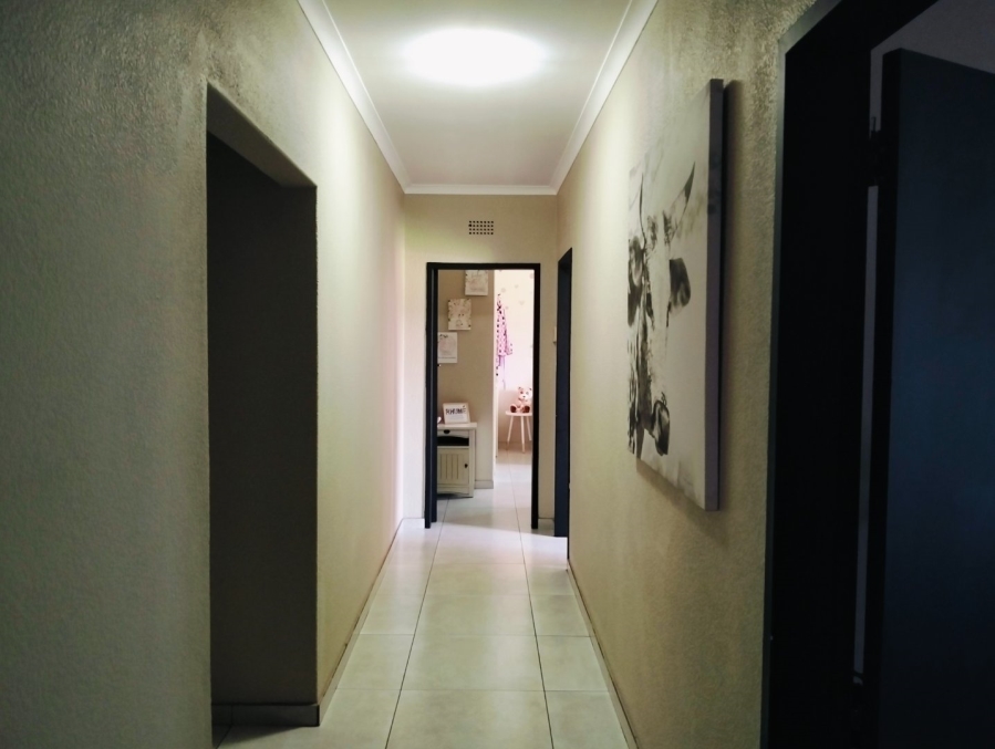 4 Bedroom Property for Sale in Edelweiss Gauteng