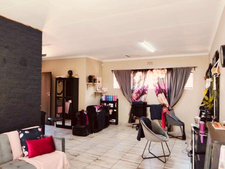 4 Bedroom Property for Sale in Edelweiss Gauteng