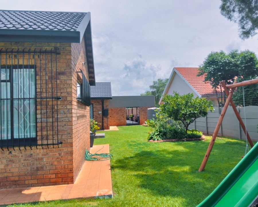 4 Bedroom Property for Sale in Edelweiss Gauteng