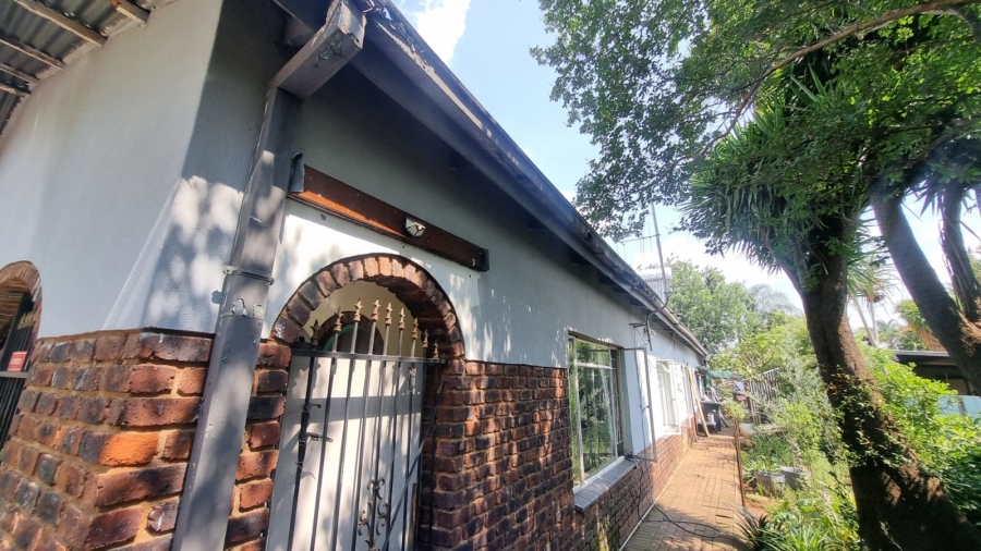 5 Bedroom Property for Sale in Villieria Gauteng