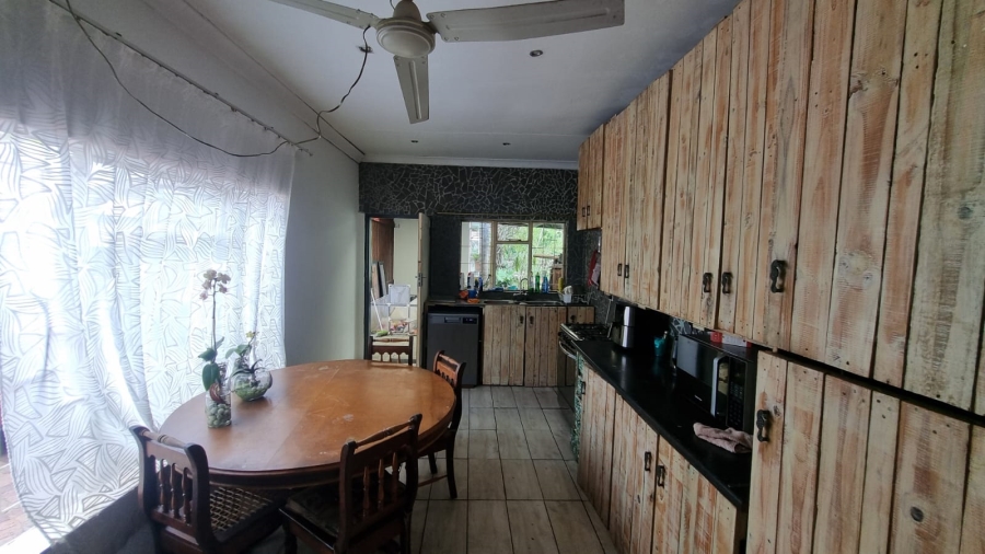 5 Bedroom Property for Sale in Villieria Gauteng