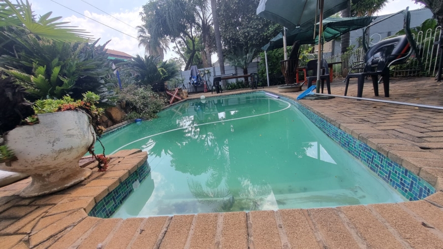 5 Bedroom Property for Sale in Villieria Gauteng