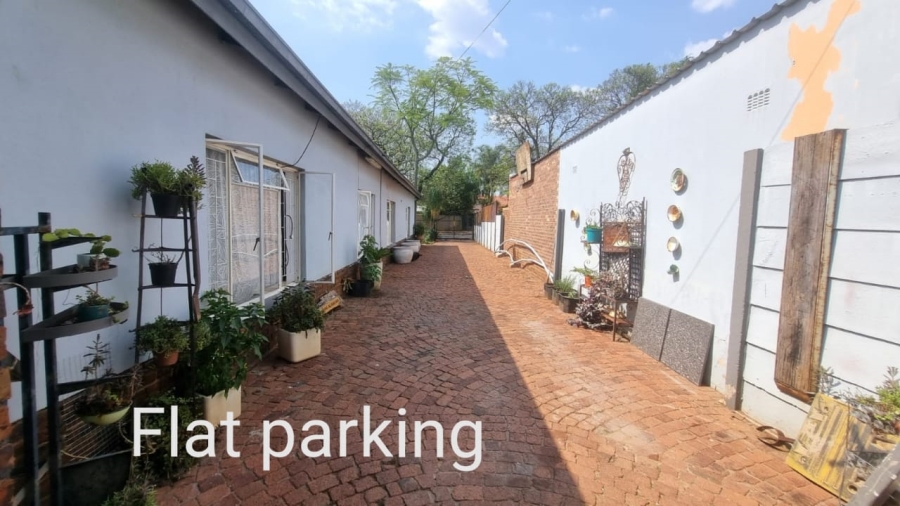 5 Bedroom Property for Sale in Villieria Gauteng