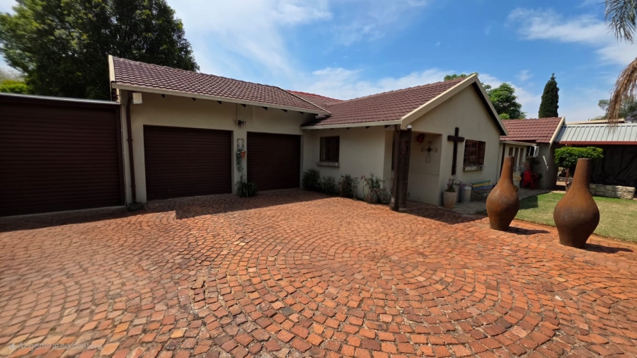 3 Bedroom Property for Sale in Doornpoort Gauteng