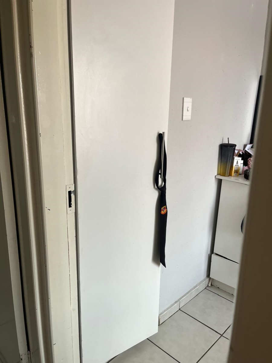 2 Bedroom Property for Sale in Germiston Central Gauteng