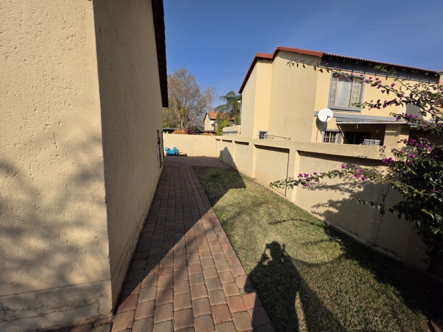 2 Bedroom Property for Sale in Annlin Gauteng