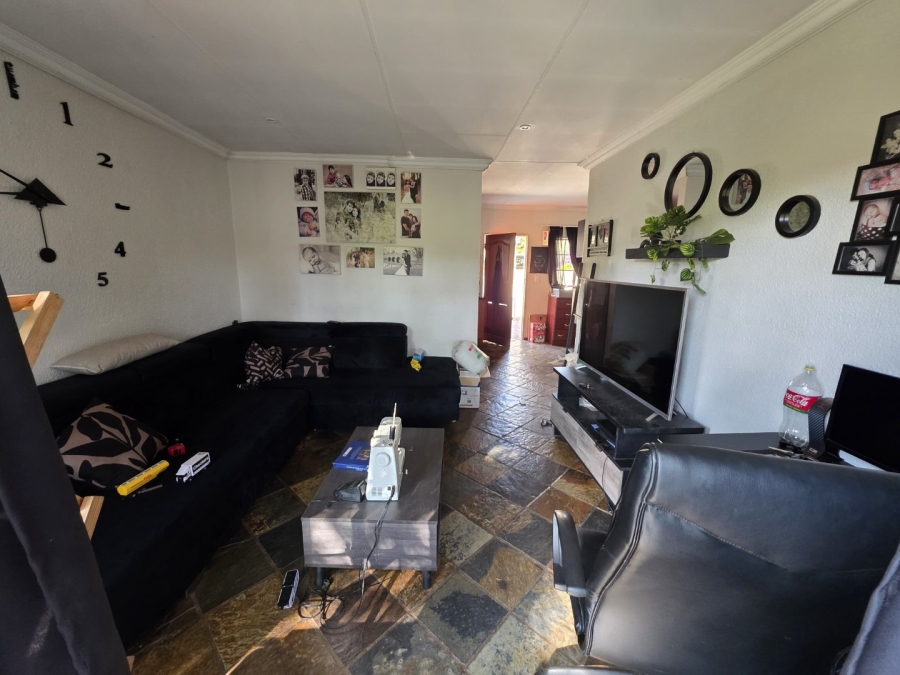 2 Bedroom Property for Sale in Annlin Gauteng