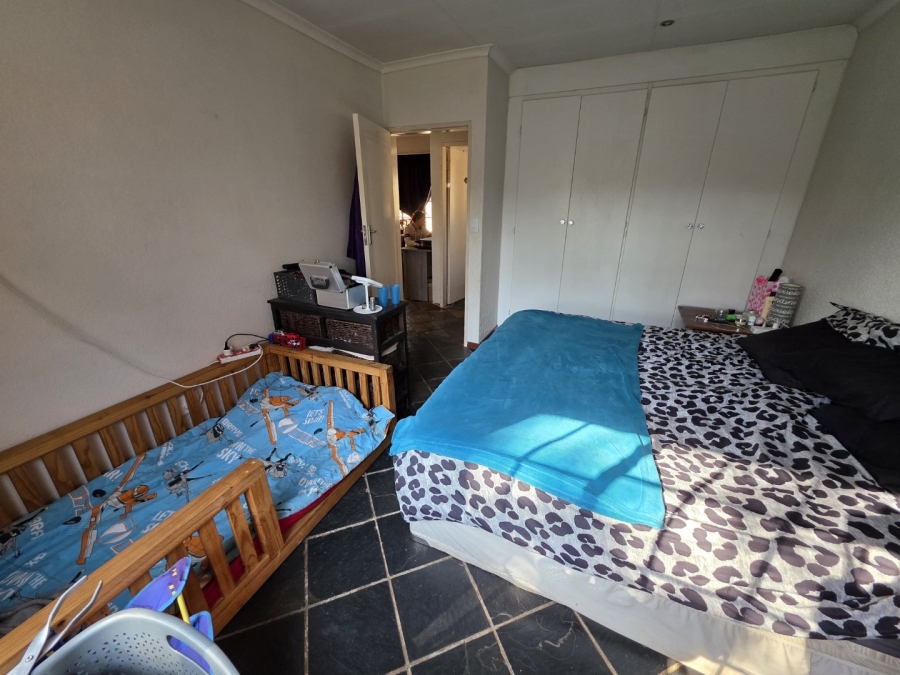 2 Bedroom Property for Sale in Annlin Gauteng